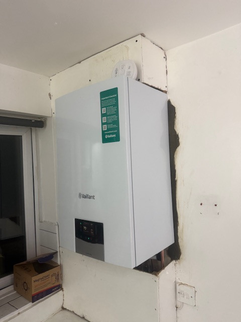 Gas Engineer in Leyton | Manzoor Plumbing and Heating Ltd.jpg