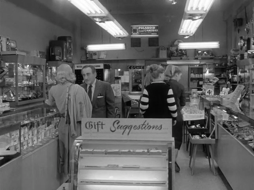 cap High School Hellcats 1958 DVDRip 00 22 50 04.png