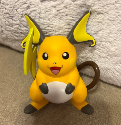 raichu WRbXhxk5.png