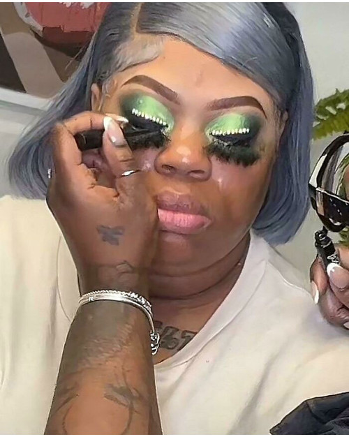 bad makeup artist fails badmuas 2 643e80f797b25 700 bordered.jpg