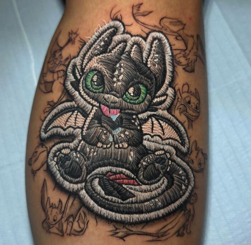698edd2366c45 this tattoo artist stitches tattoos onto skin and they look incredibly real 30 new pic.jpg