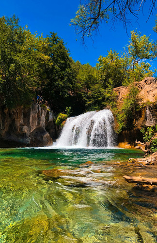 nichole granja V7i1LnkmPfE unsplash.jpg