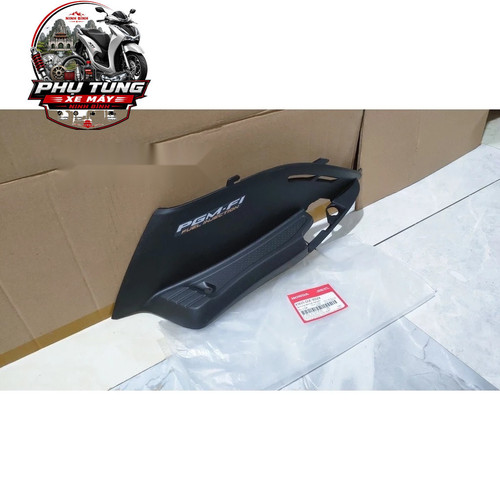 Ốp Trung Tâm Trái Lead 110 (2009 2011) Honda (83625GGE900ZA) 1 2 logo.jpg