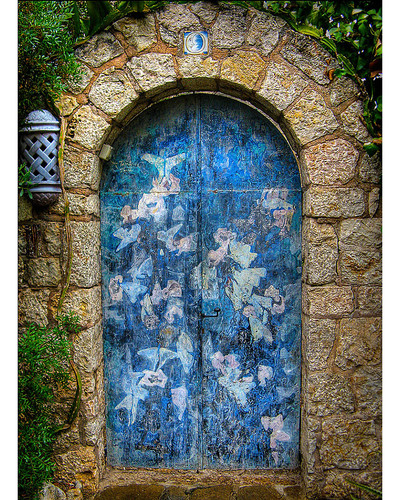 amazing old vintage doors photography 14 bordered.jpg