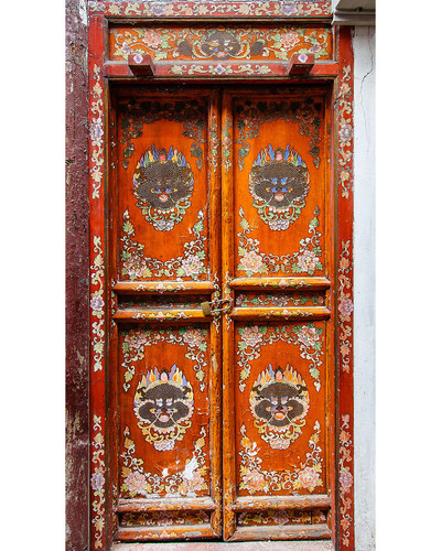 amazing old vintage doors photography 34 bordered.jpg