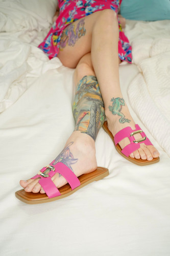 reddit.com 1ubym6a These new sandals are so adorable..jpg