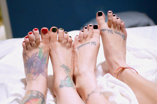 reddit.com 1ueg4uj How many toes would you make it before bursting .jpg