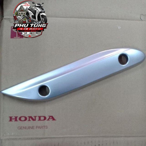 ỐP bô Click 110 Honda (18319KVB900) 1 11 logo.jpg