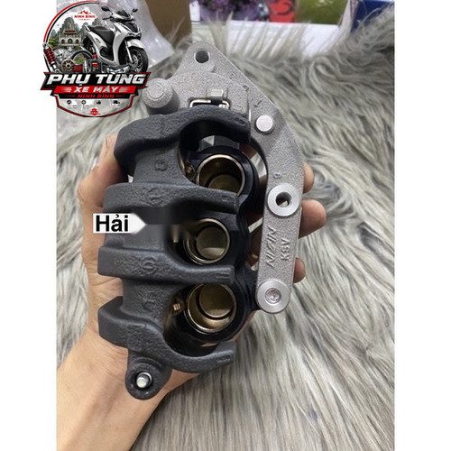 Bộ ngàm phanh trước ( Củ Dầu Trước ) Sh 150i 300i Honda ( 45150KTW901 ) 1 4 logo.jpg