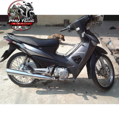 Nắp đèn hậu Wave Alpha 100cc, Wave s 100, Rs 100 zin 1 2 logo.jpg
