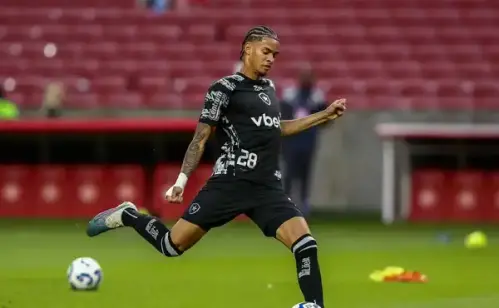 ACORDO SELADO! SPFC formaliza negócio com Botafogo por Newton e define destino de Ferraresi