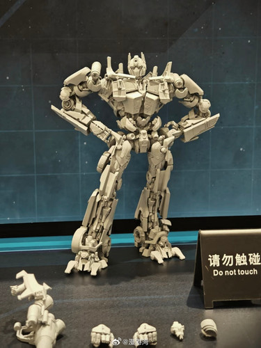 ACGHK AMK PRO Transformers 2007 Optimus Prime 01.jpg