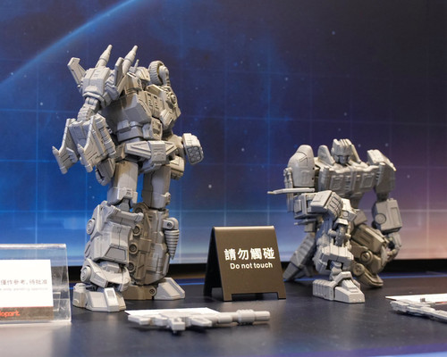 ACGHK 2026 Yolopark Transformers AMK Series G1 Computron And Defensor 07.jpg