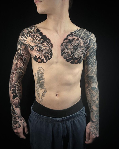 17 Sleeve Tattoos for your inspiration 69a921e2cce53 700.jpg