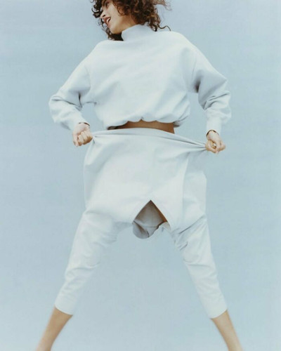 CG8J tiDXDD png 700.jpg