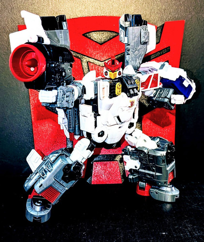 Transformers Age Of The Primes Armada Jetfire in hand Images 08.jpg