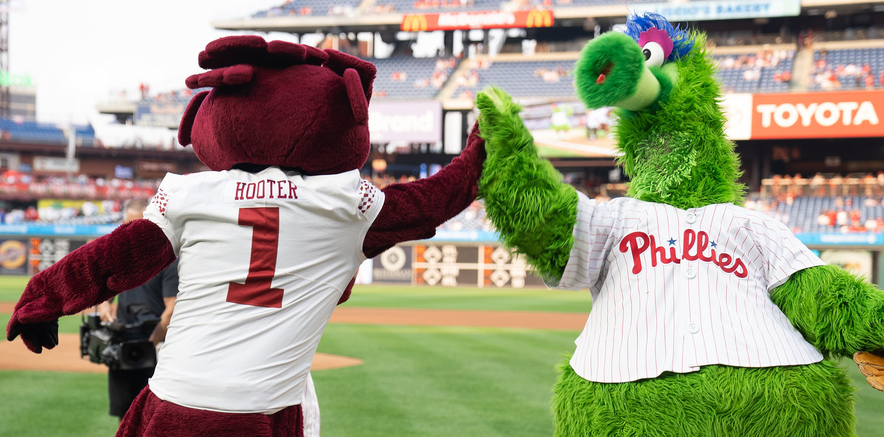Phanatic and Hooter