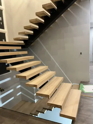Floating Stairs | Custom Modern Staircase Installation.webp