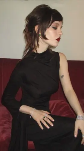 nve50vuuj27f1.webp