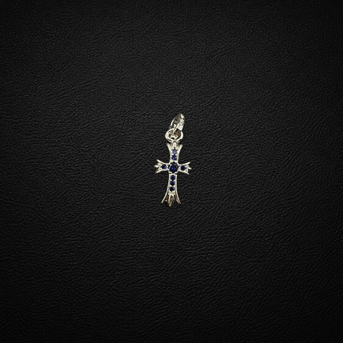 sku 033 CX124 白金小十字架 蓝钻(约239mm).jpg