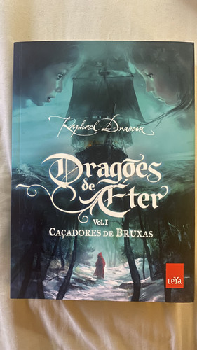 Dragões de éter - vol i - caçadores de bruxas.jpg