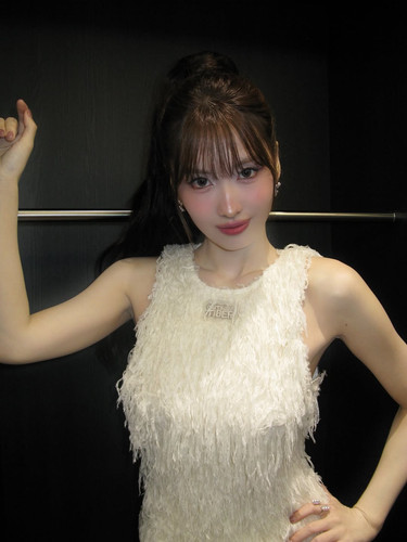 momo 0a91bb25d4d144bdbf2fc2c7222411d9.jpg