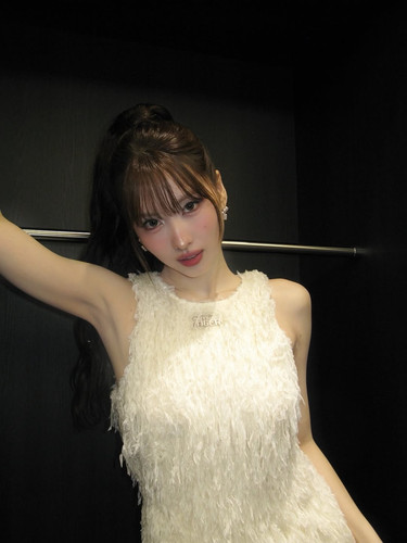 momo 732e3621b1e44df9bac35f09b0308191.jpg