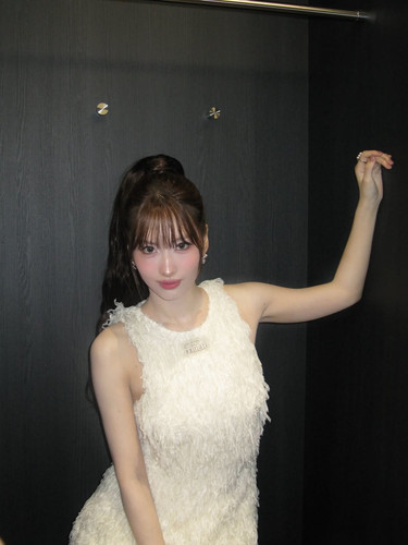momo 62a9edd939fb4a56bc560424c501decd.jpg