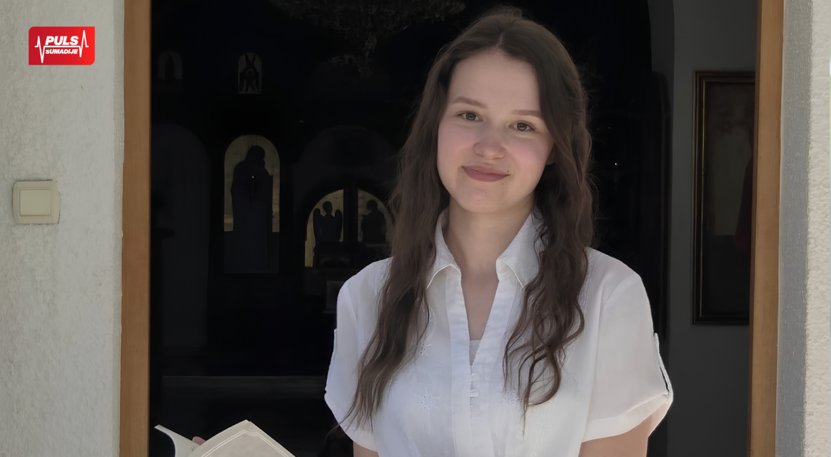 Na Liparu promovisana zbirka rodoljubive poezije „Božur“ mlade autorke Jelene Milovanović