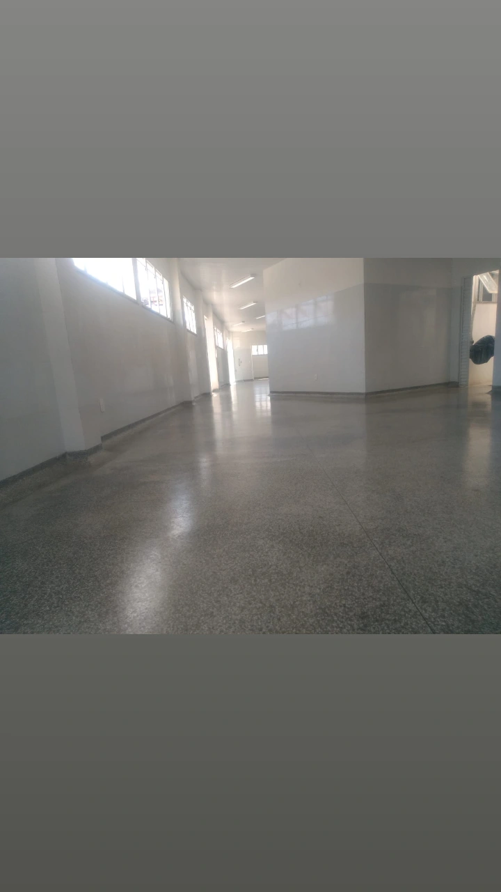 Foto de trabalho de RB pisos aplicação e polimentos de pisos de alta resistências no Indica Sergipe