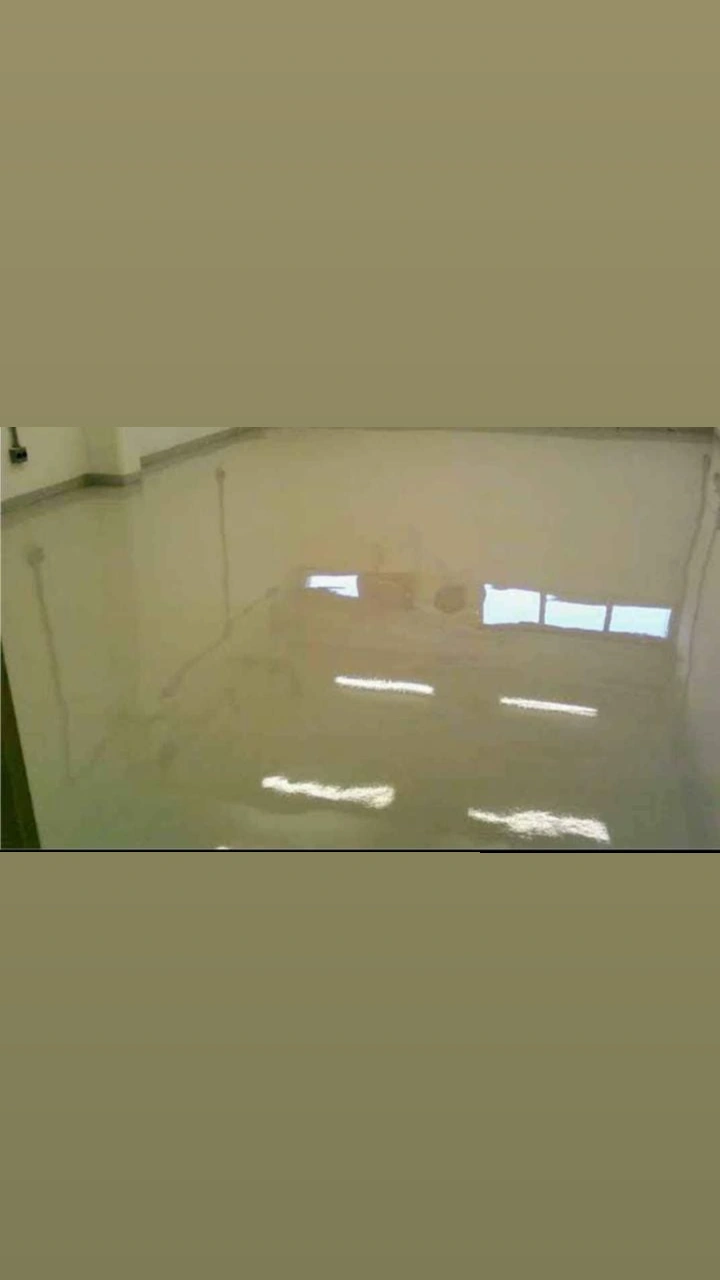 Foto de trabalho de RB pisos aplicação e polimentos de pisos de alta resistências no Indica Sergipe