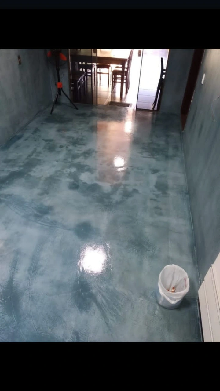 Foto de trabalho de RB pisos aplicação e polimentos de pisos de alta resistências no Indica Sergipe