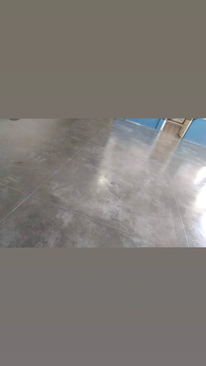 Foto de trabalho de RB pisos aplicação e polimentos de pisos de alta resistências no Indica Sergipe