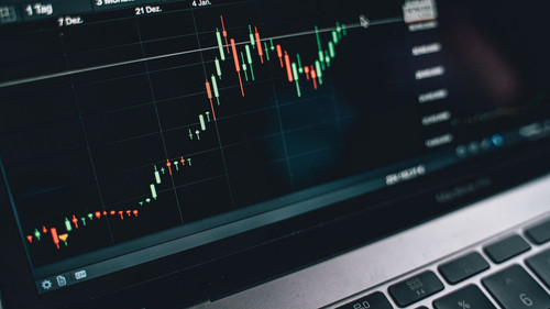 Global Investors Club – Your Gateway to Smarter Investing with Straddleco.jpg