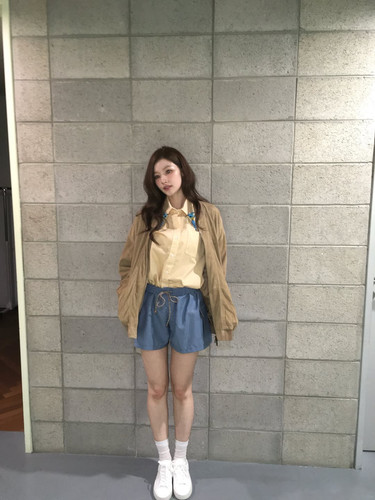 m.by sana e0e94f4bd17e41d6a6aabde24c9ec204.jpg