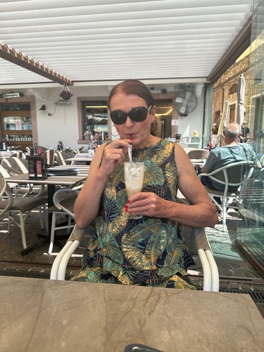 Gabriele Kleid in Garda.jpg