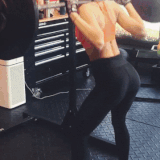 1xqxWUZr o.gif