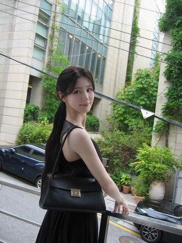 8c4eaf518043dd1c46e740709a131a2e.jpg