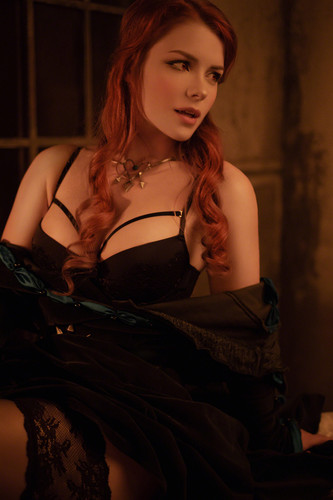 Lenore Set 31.jpg