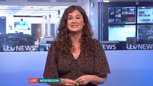 08.28 18.00.00 ITV News Wales at Six; Weather..ts snapshot 12.03.102.jpg