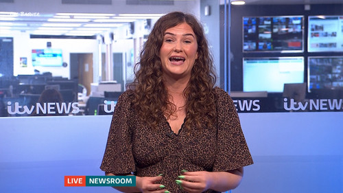 08.28 18.00.00 ITV News Wales at Six; Weather..ts snapshot 12.05.693.jpg