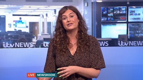 08.28 18.00.00 ITV News Wales at Six; Weather..ts snapshot 12.09.581.jpg