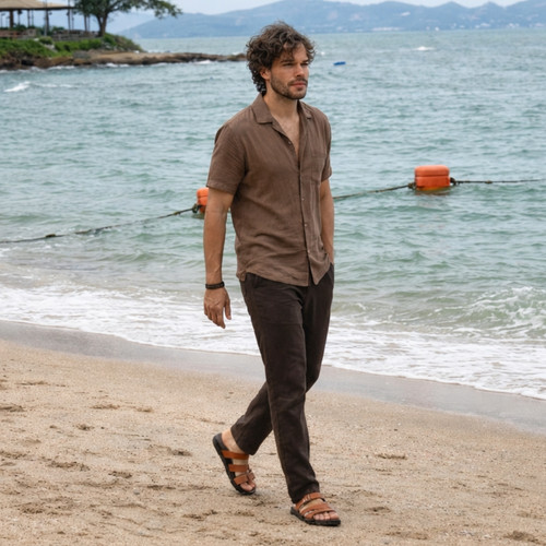 H Slippers That Blend Style and Comfort.jpg