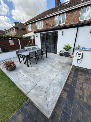 Driveways Rotherham (GB Surfacing).jpg