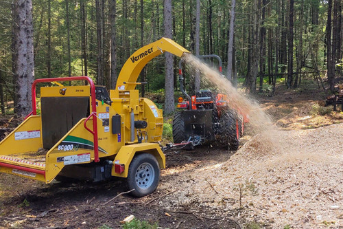 wood chipping with the vermeer bc900xl 468353446.jpg