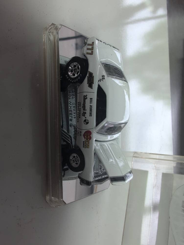 30aef69911b7.jpg