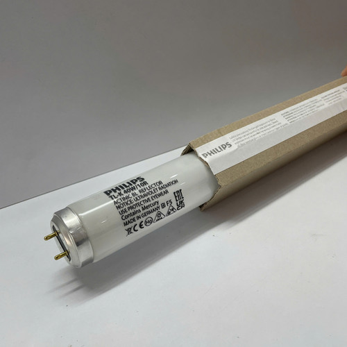 bong den so mau uva philips t12 tl k 40w 10r actinic bl 60cm kiem mau trong may mac (5).jpg