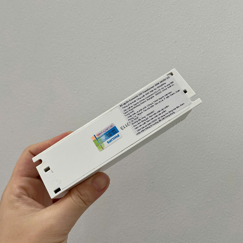 nguon ballast tang pho bien the philips driver dien tu den led day economic led transformer 30w 24vd.jpg
