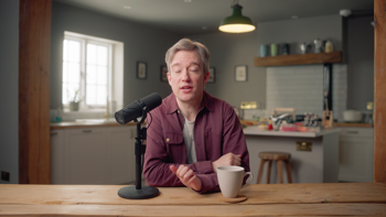 Tom.Scott.England.S01E12.Can.a.70 year old.telescope.still.be.useful.2160p.NBLA.WEB DL.AAC2.0.H.265 .png
