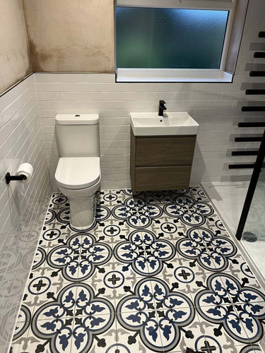 Bathrooms Design Walsall (Advanced Heat Ltd).jpg